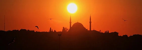 Istanbul Schnäppchenflüge: Hin- und zurück inklusive Gepäck ab 107€
