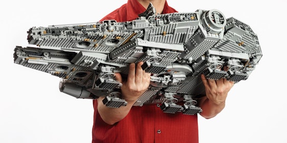 Lego Star Wars: Millennium Falcon Ultimate Collector Series (75192) für 585€ – größtes Lego-Set mit 7.541 Teilen
