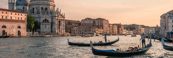 Venedig im Winter: 4 Tage im zentralen 3*Hotel inkl. Frühstück und Flüge ab 135€