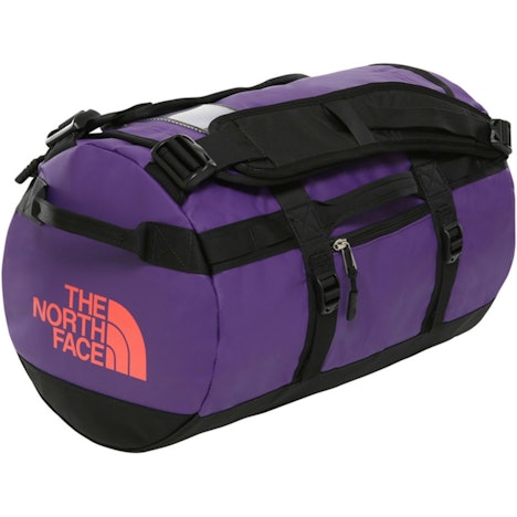 The North Face Base Camp Duffel XS hero purple/tnf black: 61,24€ statt 75,00€